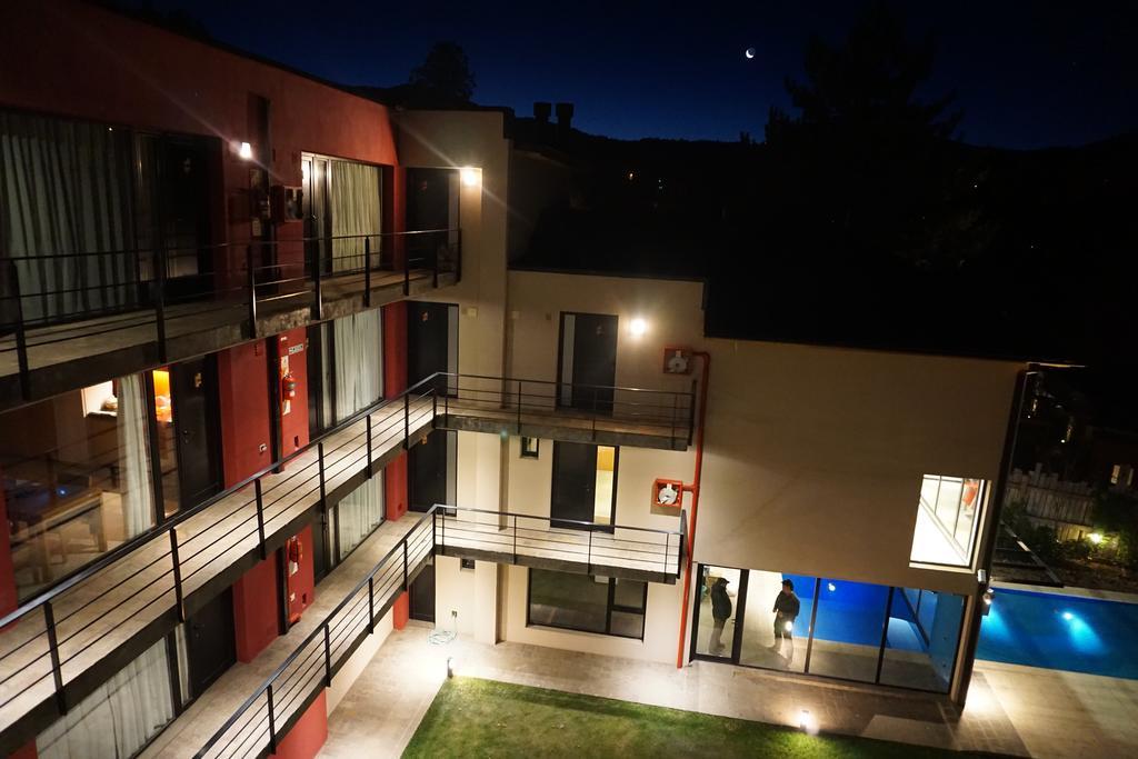 El Oasis Apart Hotel San Martín de los Andes 外观 照片